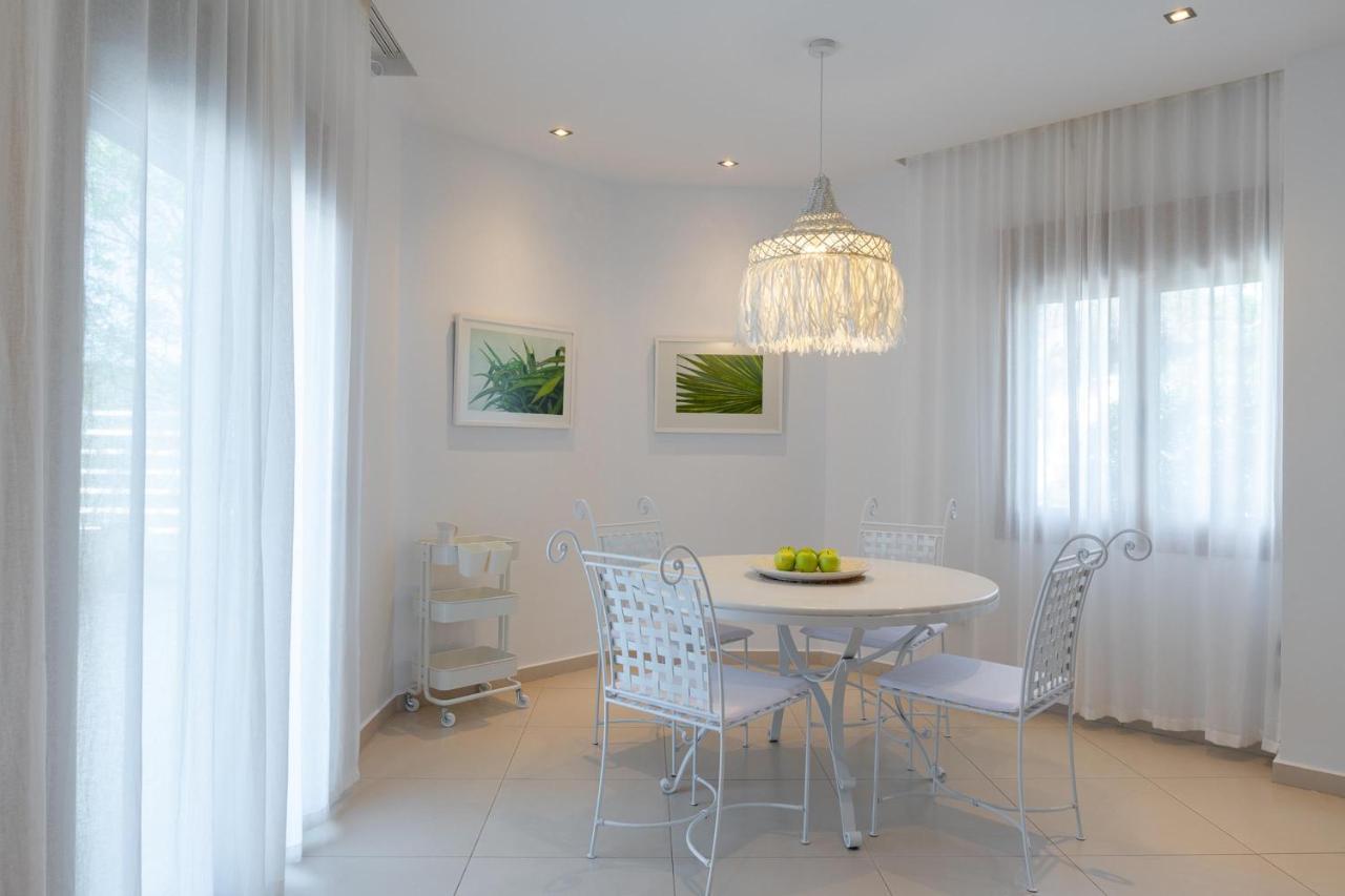 Love White Villa Ialysos  Extérieur photo